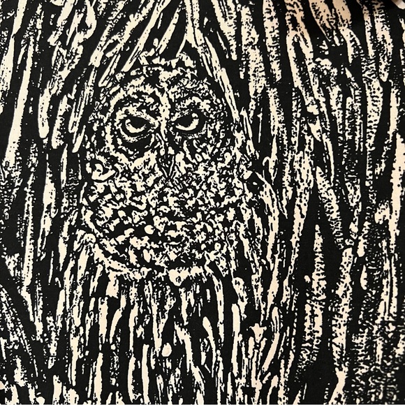 J.McLaughlin Owl Woodgrain Printed Jersey Knit Turtleneck, Medium (Petite) - Picture 3 of 11